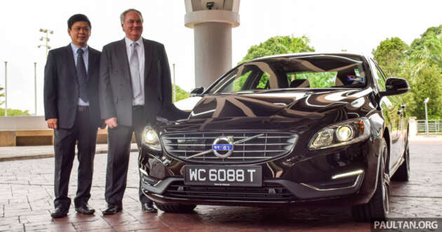 2016-Volvo-S60-T6-Drive-E-1_BM