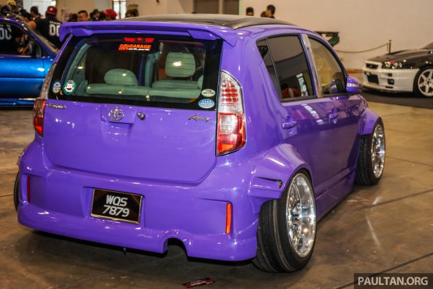 Tukar logo jenama dan panel badan kenderaan salah?