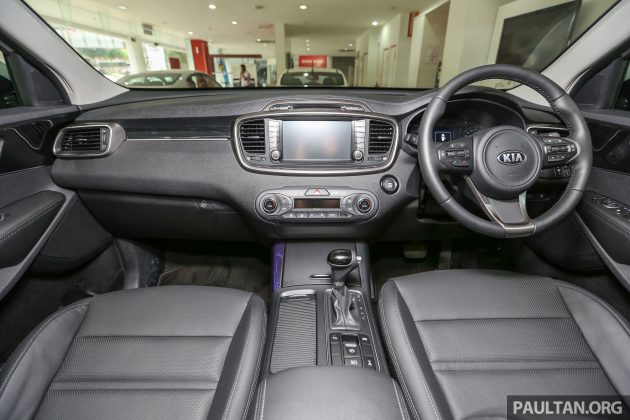 Kia_Sorento_Petrol_MS_Int-26