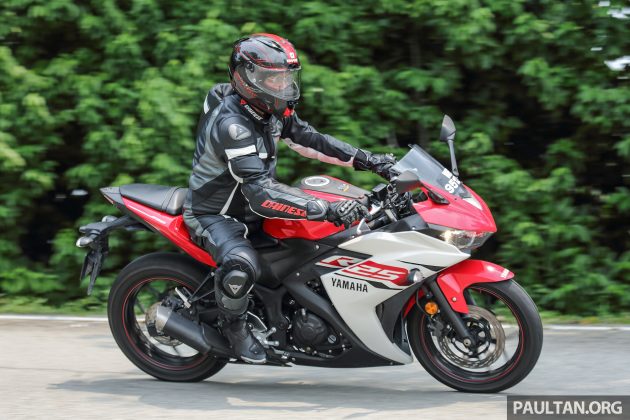 Yamaha_R25_40