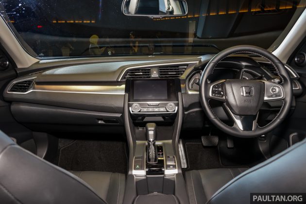 Civic interior 2