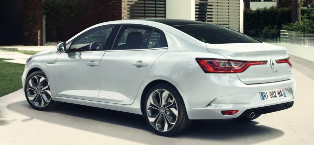 Renault-Megane-Sedan-Fluence-16_BM