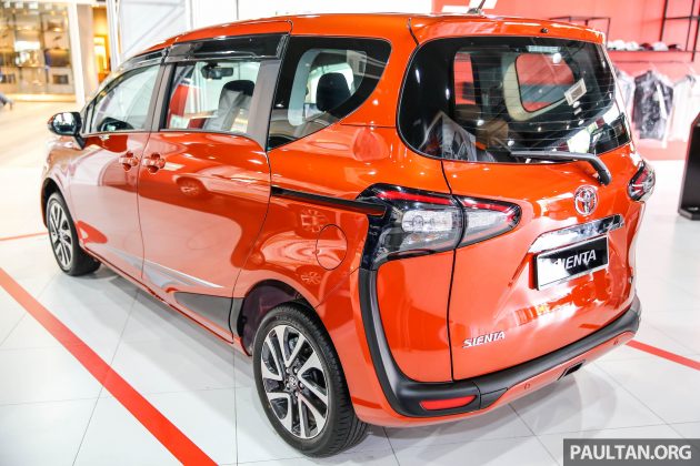 Toyota_Sienta_Ext-16