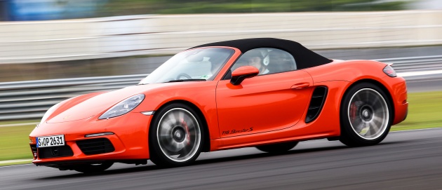 Porsche 718 Boxster S Official 02