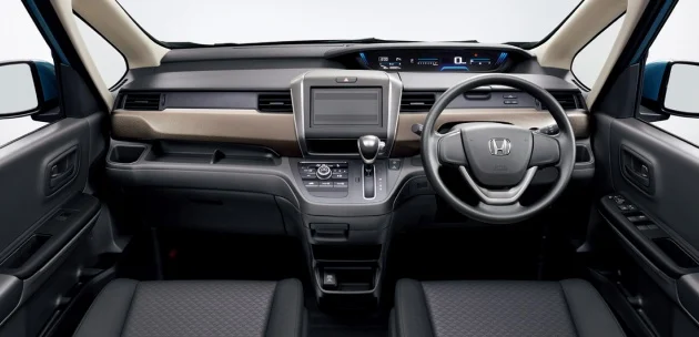 2016-honda-freed-35