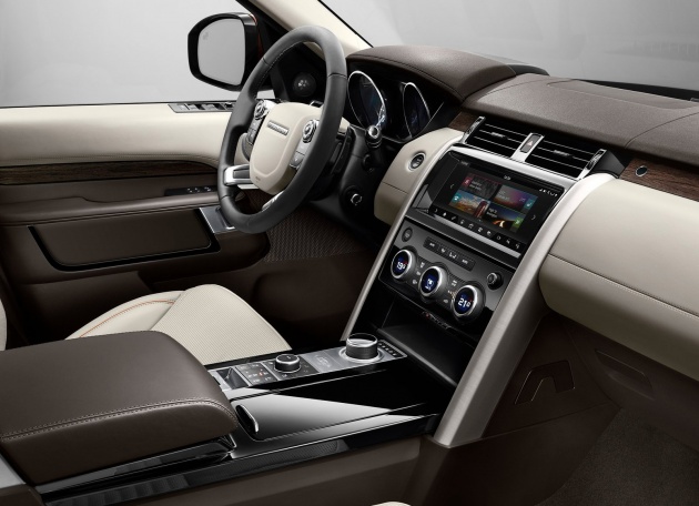 2017-land-rover-discovery-24