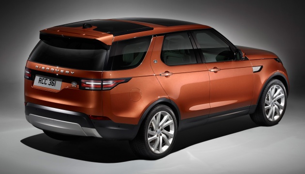 2017-land-rover-discovery-58