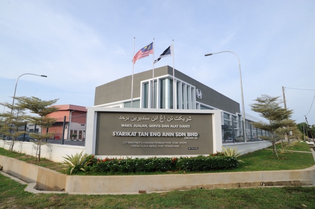 01-syarikat-tan-eng-ann-honda-3s-centre_showroom-exterior