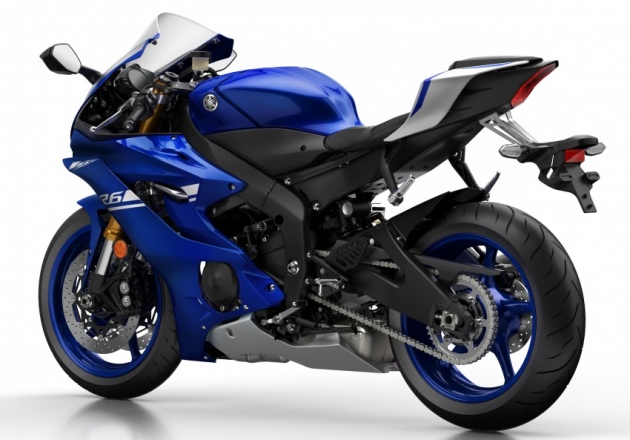 2017-yamaha-yzf-r6-static-3-850x593-bm