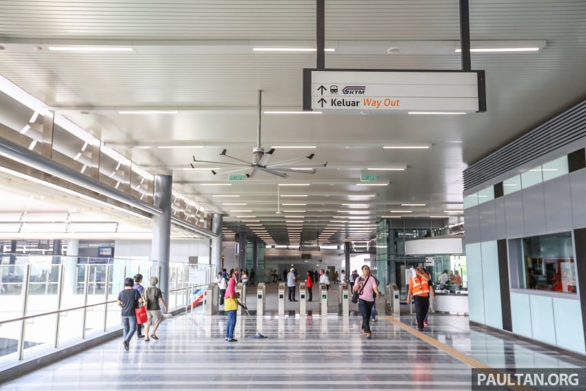 MRT Sungai Buloh-Kajang (SBK) Line Phase 1 opens to the public today – we ride the new train 592880