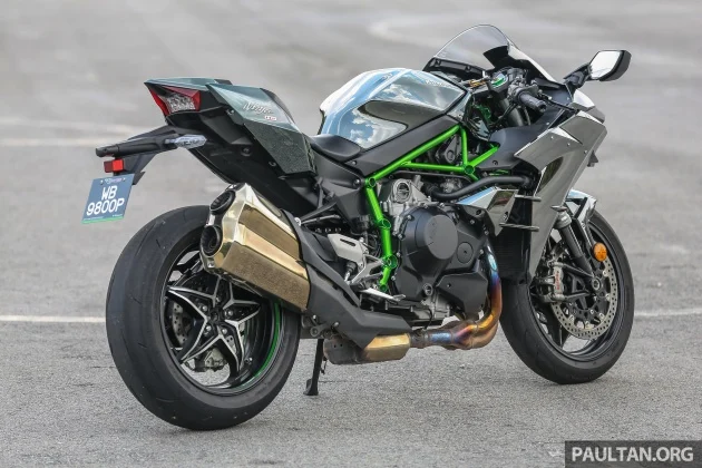 REVIEW: Kawasaki Ninja H2 – power to the people