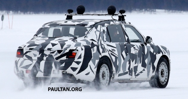 SPYSHOTS: Russian presidential limousine spotted