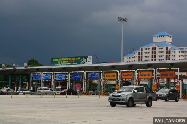 Expedite demolition of Batu Tiga toll plaza – motorists