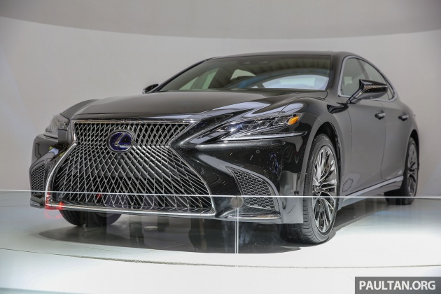GIIAS 2017: Lexus LS 500h previewed in Indonesia
