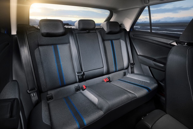 Volkswagen T-Roc revealed – MQB-based crossover