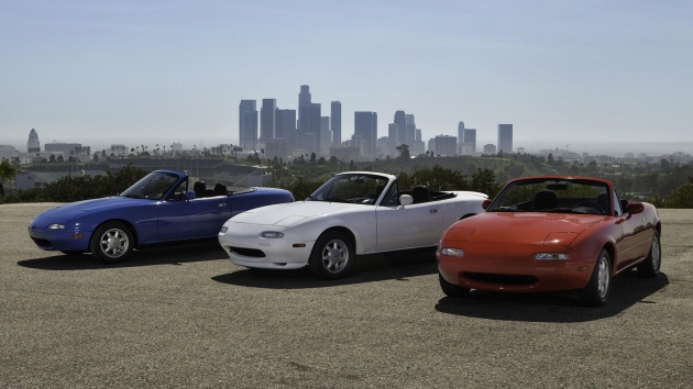 Mazda umum khidmat produksi semula alat ganti dan restorasi Roadster MX-5 generasi pertama di Jepun