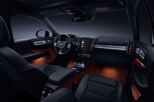 Volvo XC40 officially revealed – CMA platform, Drive-E engines, first model offered in ‘Care by Volvo’ service