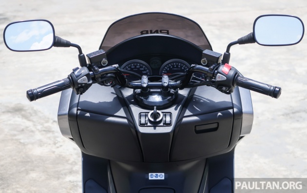 TUNGGANG UJI: Honda NSS300 punya bermacam kelengkapan, sesuaikah untuk perjalanan jarak jauh?