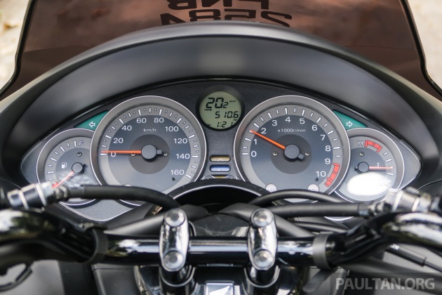 TUNGGANG UJI: Honda NSS300 punya bermacam kelengkapan, sesuaikah untuk perjalanan jarak jauh?