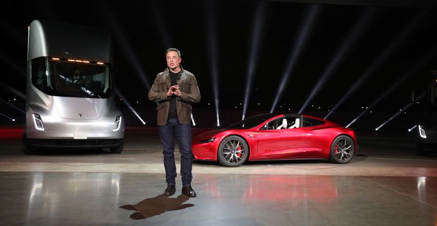 Tesla Semi – futuristic truck with Enhanced Autopilot; 0-97 km/h sprint in 20 seconds with 36-tonne load 740169