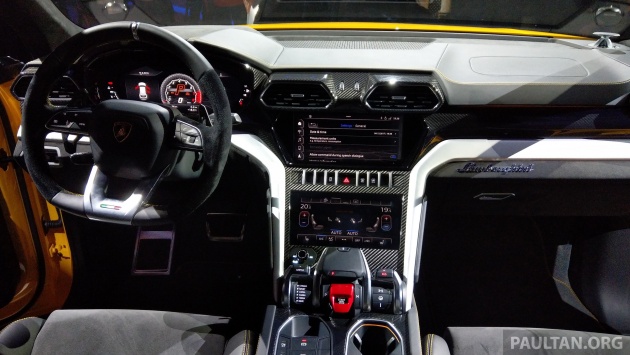 Lamborghini Urus tampil secara rasmi – SUV 650 PS, 850 Nm tork, penghantaran bermula pada tahun 2018