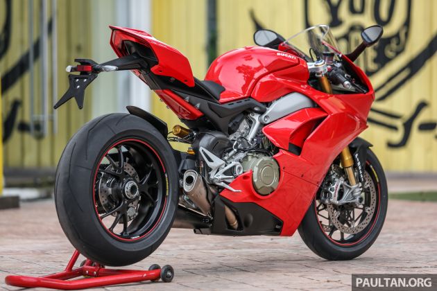 FIRST RIDE: 2018 Ducati Panigale V4 S – welcome to the new world, but is four pots better than two?