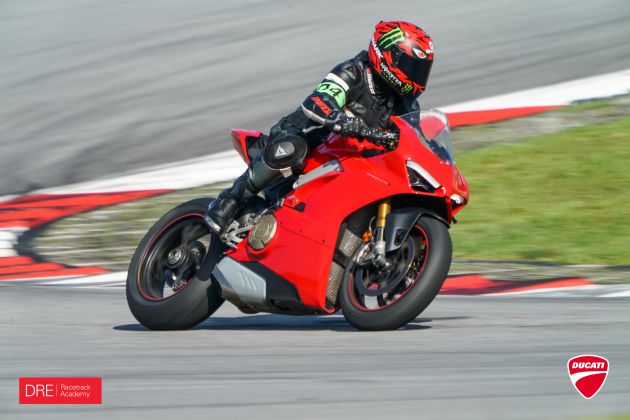 FIRST RIDE: 2018 Ducati Panigale V4 S – welcome to the new world, but is four pots better than two?