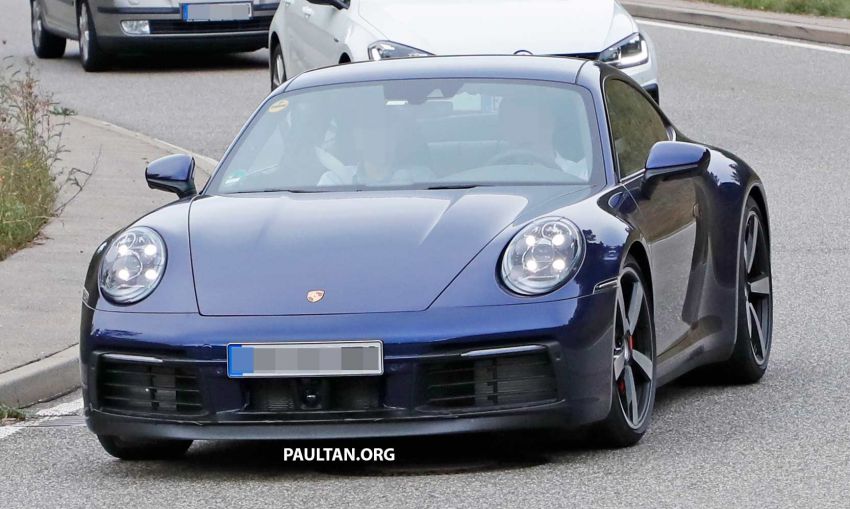 SPYSHOTS: 992-generation Porsche 911 uncovered 857058