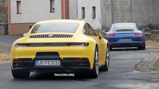 SPYSHOTS: 992 Porsche 911 right next to current 991