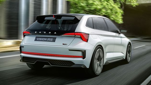 Skoda Vision RS – 245 hp, pacuan EV capai 70 km