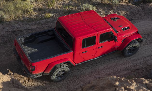 2020 Jeep Gladiator debuts in LA – best of both worlds