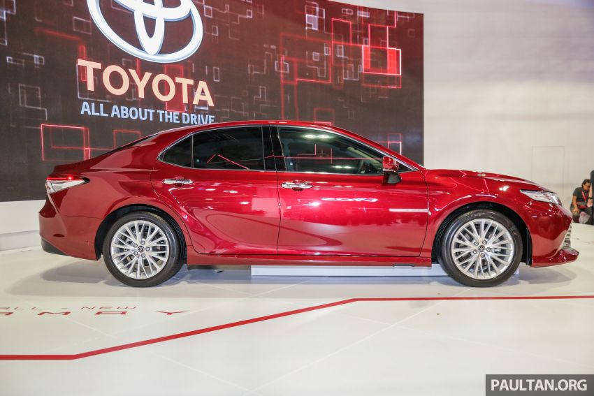 KLIMS18: New Toyota Camry launched – 2.5V, RM190k 891197