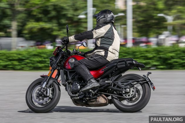 REVIEW: Benelli Leoncino – riding the 500 cc baby lion