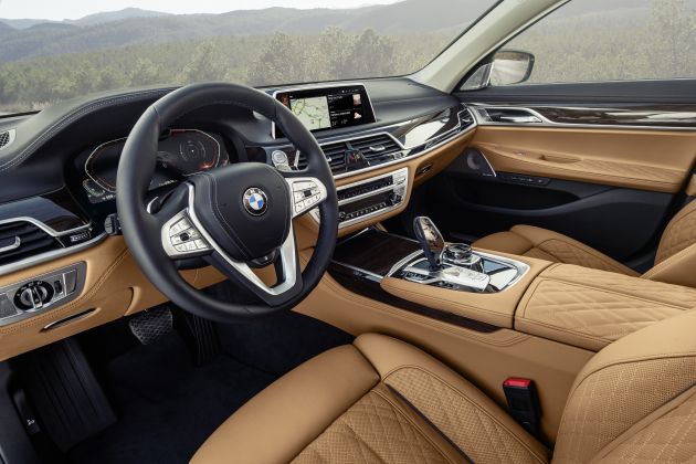 BMW 7 Series G11/G12 LCI – versi facelift dipertingkat