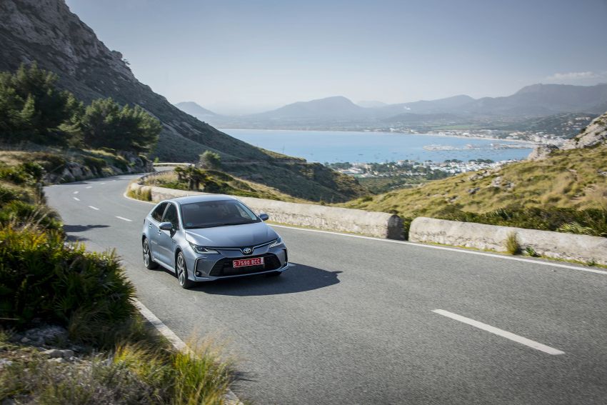 GALLERY: 2019 Toyota Corolla detailed for Europe – three body styles; four powertrains, including hybrids 926255