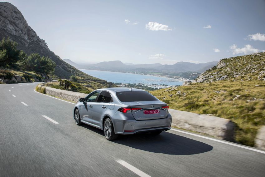 GALLERY: 2019 Toyota Corolla detailed for Europe – three body styles; four powertrains, including hybrids 926269