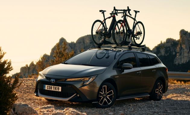Toyota Corolla GR Sport and Corolla TREK revealed