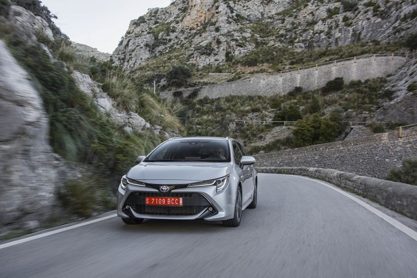 GALLERY: 2019 Toyota Corolla detailed for Europe – three body styles; four powertrains, including hybrids 926321