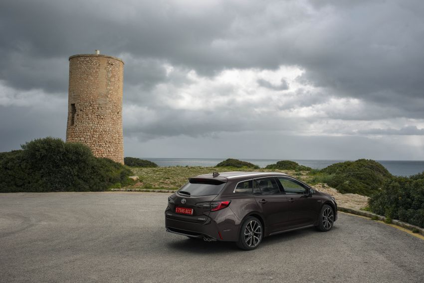 GALLERY: 2019 Toyota Corolla detailed for Europe – three body styles; four powertrains, including hybrids 926204
