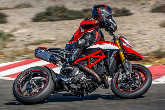 TUNGGANG UJI: Ducati Hypermotard 950 – mahu kembali jadi jahat, pemuas nafsu penunggang nakal