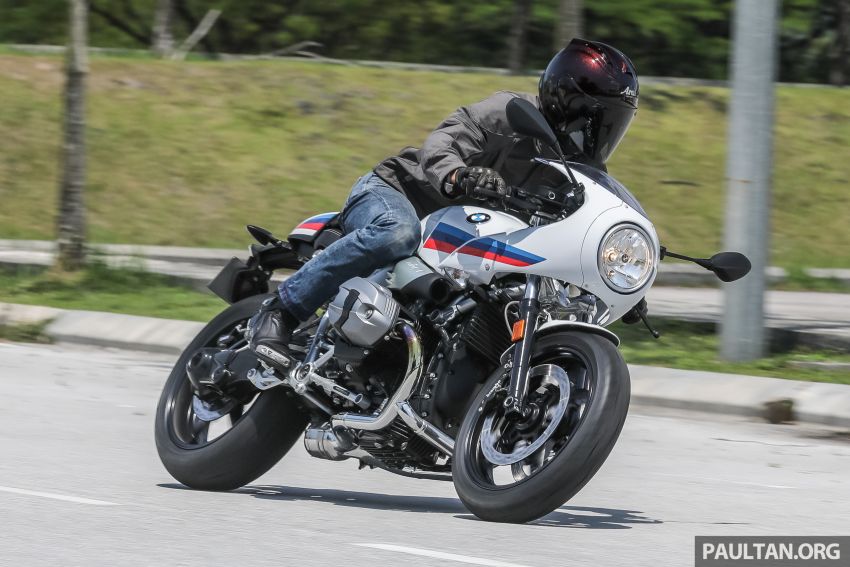 REVIEW: Honda CB1100RS vs BMW R nineT vs Ducati Scrambler vs Kawasaki Z900RS vs Triumph Bonneville 951480