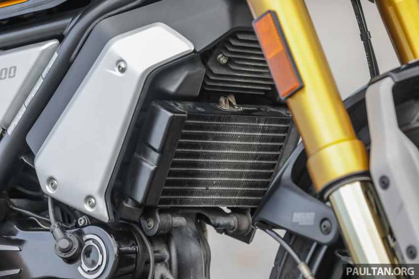REVIEW: Honda CB1100RS vs BMW R nineT vs Ducati Scrambler vs Kawasaki Z900RS vs Triumph Bonneville 951538