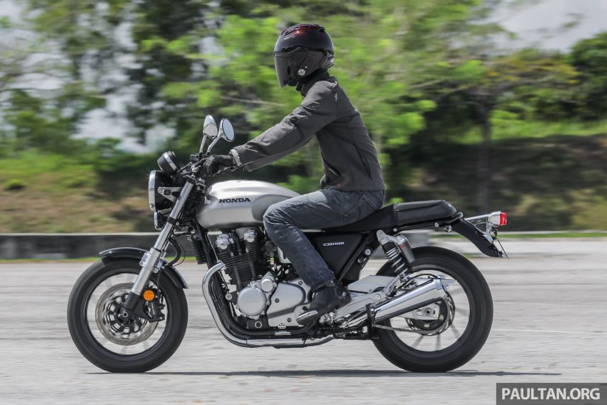 REVIEW: Honda CB1100RS vs BMW R nineT vs Ducati Scrambler vs Kawasaki Z900RS vs Triumph Bonneville 951657