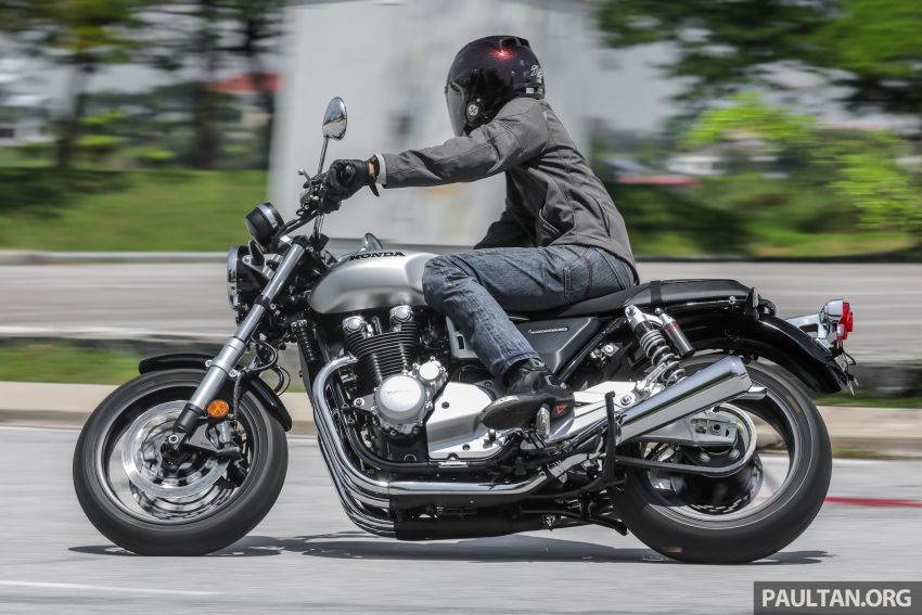REVIEW: Honda CB1100RS vs BMW R nineT vs Ducati Scrambler vs Kawasaki Z900RS vs Triumph Bonneville 951661