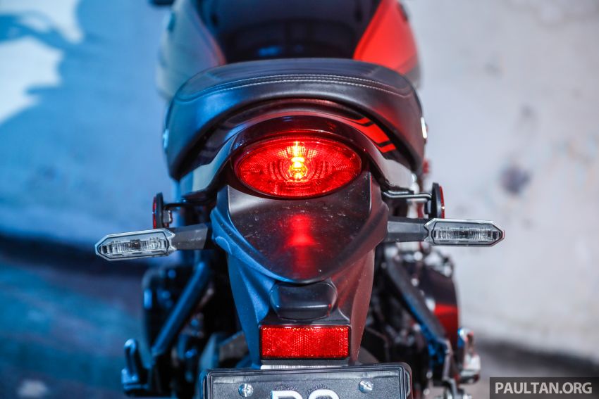 REVIEW: Honda CB1100RS vs BMW R nineT vs Ducati Scrambler vs Kawasaki Z900RS vs Triumph Bonneville 951729