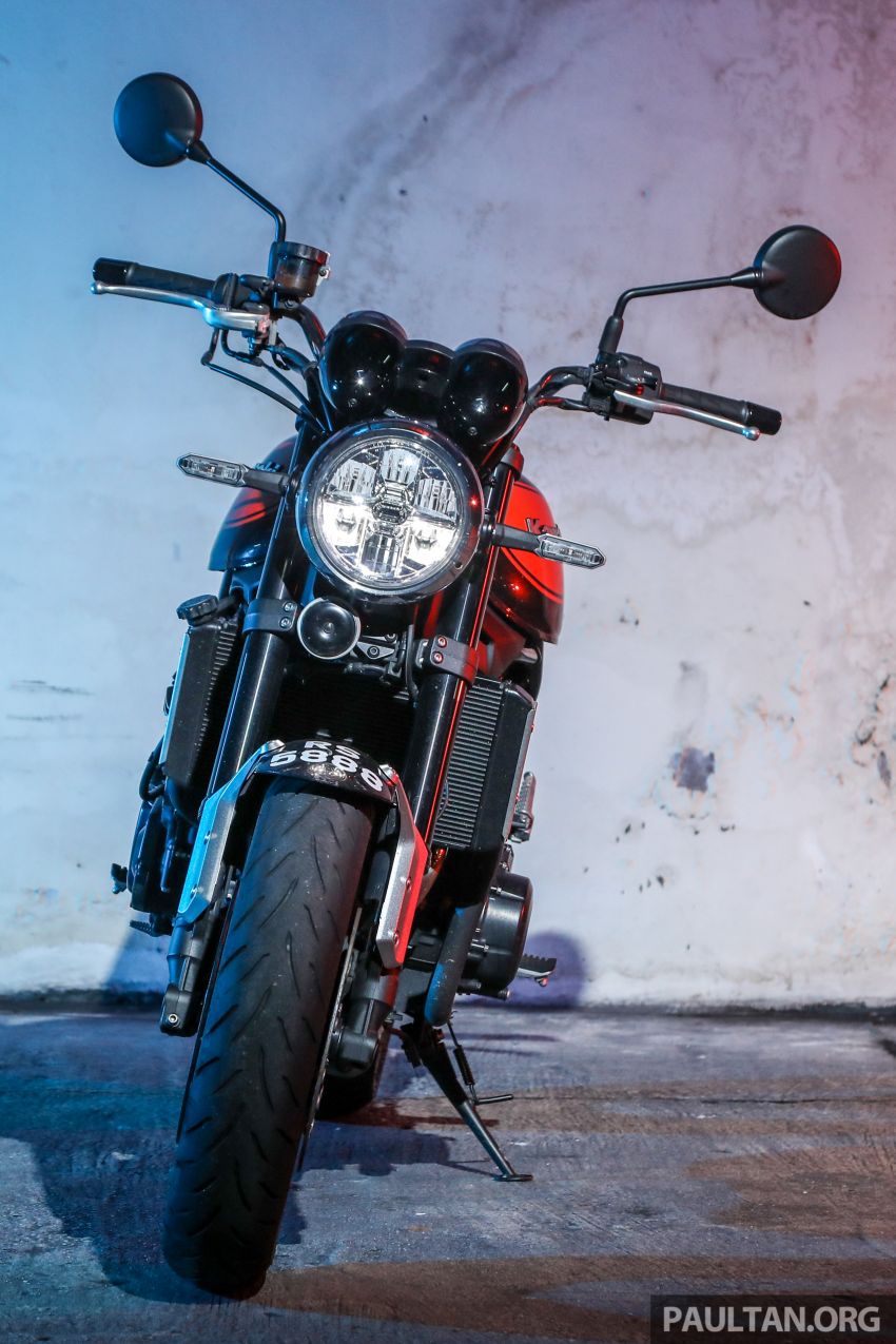 REVIEW: Honda CB1100RS vs BMW R nineT vs Ducati Scrambler vs Kawasaki Z900RS vs Triumph Bonneville 951695