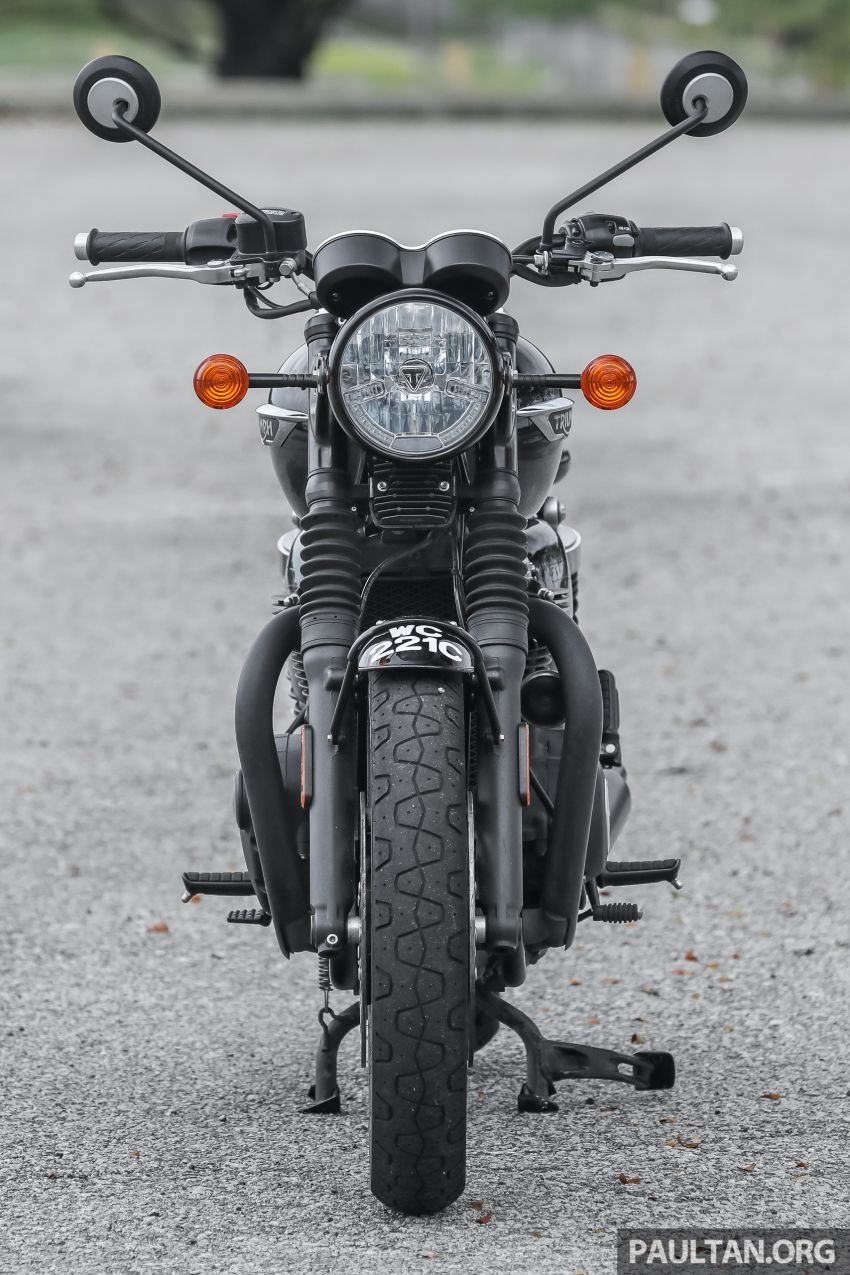 REVIEW: Honda CB1100RS vs BMW R nineT vs Ducati Scrambler vs Kawasaki Z900RS vs Triumph Bonneville 952350