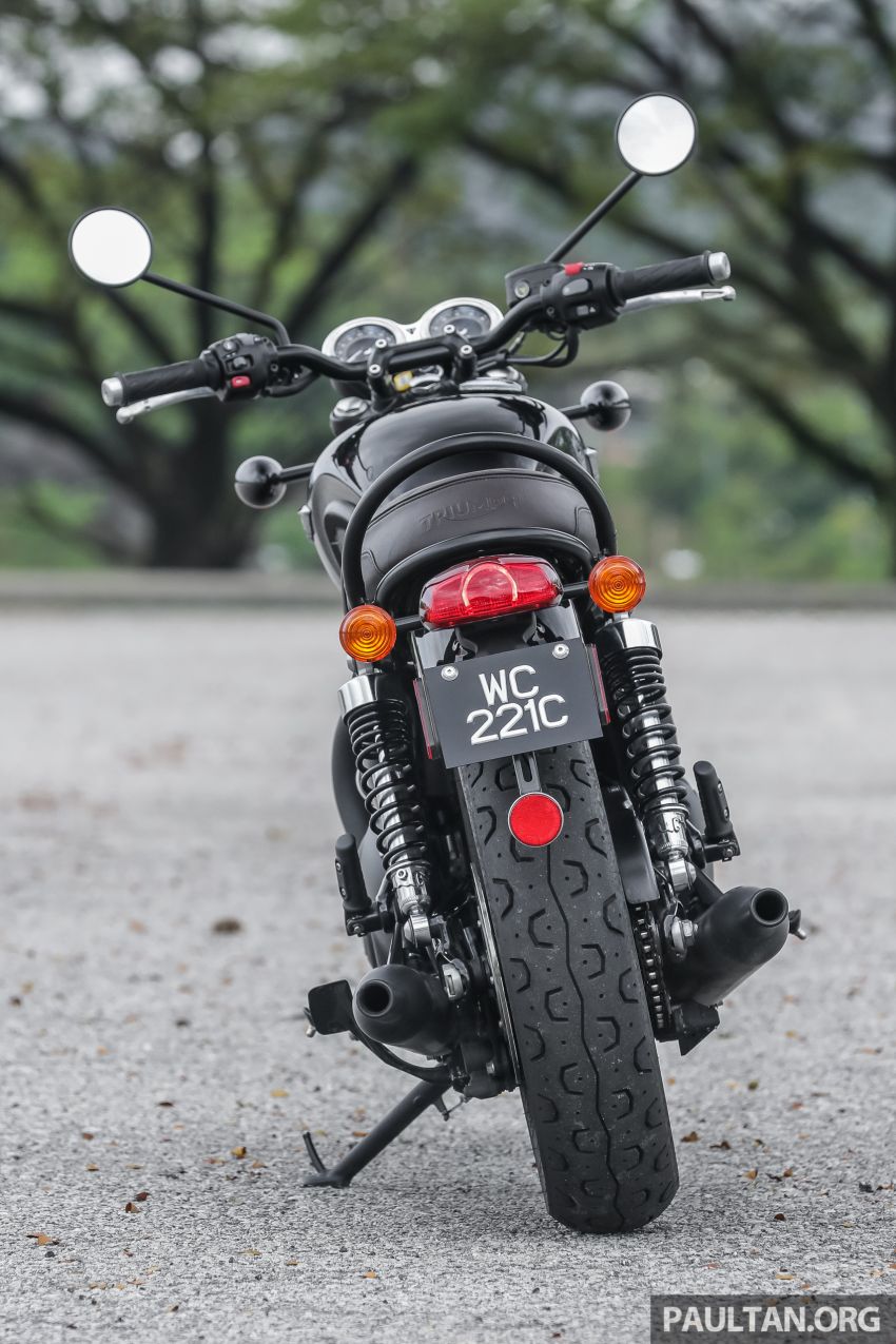 REVIEW: Honda CB1100RS vs BMW R nineT vs Ducati Scrambler vs Kawasaki Z900RS vs Triumph Bonneville 952353