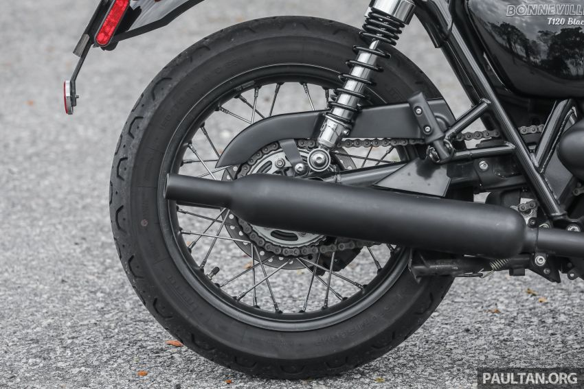 REVIEW: Honda CB1100RS vs BMW R nineT vs Ducati Scrambler vs Kawasaki Z900RS vs Triumph Bonneville 952362