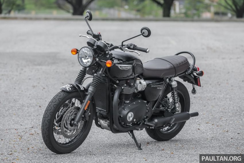 REVIEW: Honda CB1100RS vs BMW R nineT vs Ducati Scrambler vs Kawasaki Z900RS vs Triumph Bonneville 952339